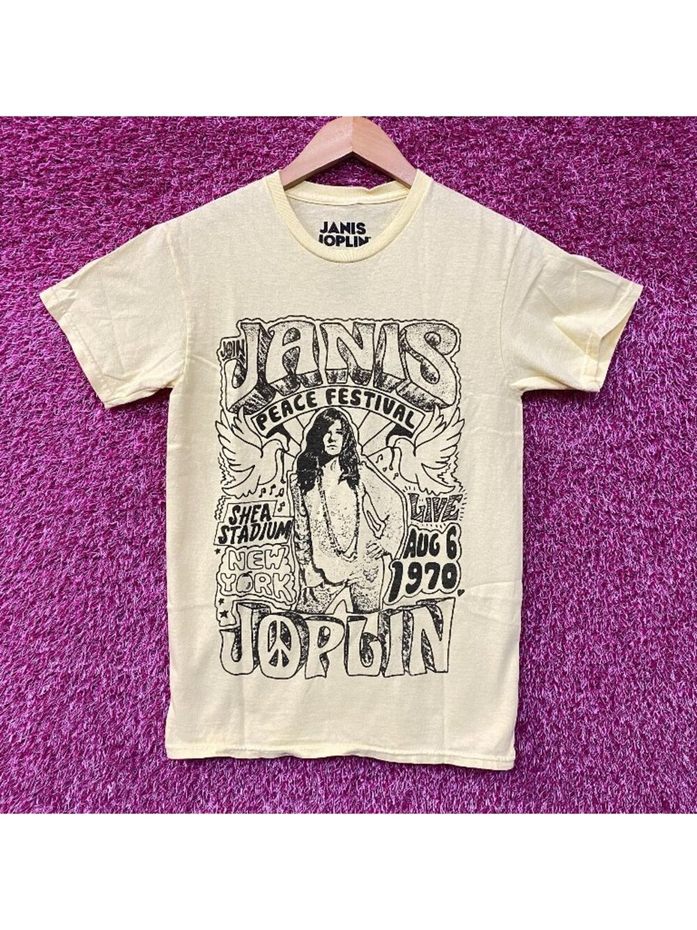 Janis Joplin Peace Festival Shea Stadium '70 T-Shirt Extra Small